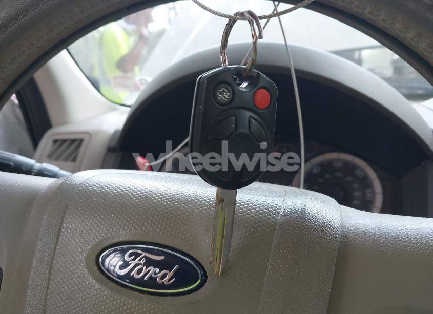 Photo 11 of 2008 Ford Escape XLT (VIN 1FMCU03118KB61510)