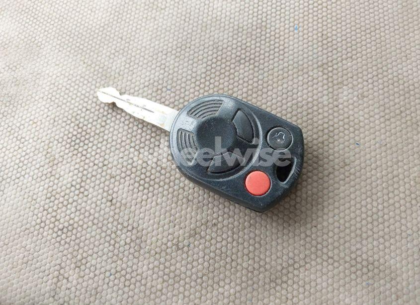 Photo 11 of 2008 Ford Escape XLT (VIN 1FMCU03118KD39884)