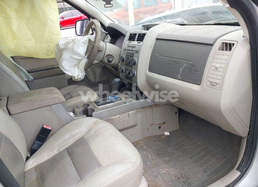 Photo 5 of 2008 Ford Escape XLT (VIN 1FMCU03118KD39884)