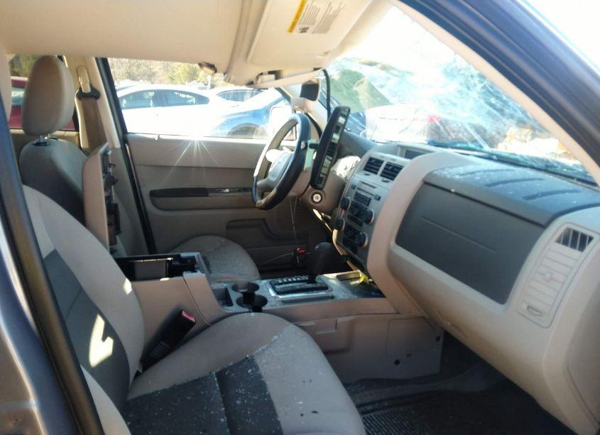 Photo 5 of 2008 Ford Escape XLT (VIN 1FMCU03118KE61256)