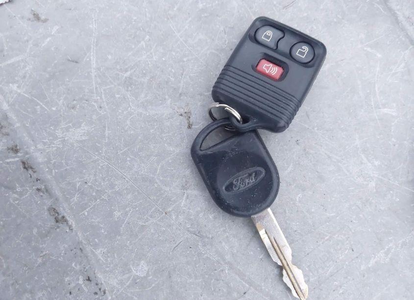 Photo 11 of 2005 Ford Escape XLT (VIN 1FMCU03125KA79796)