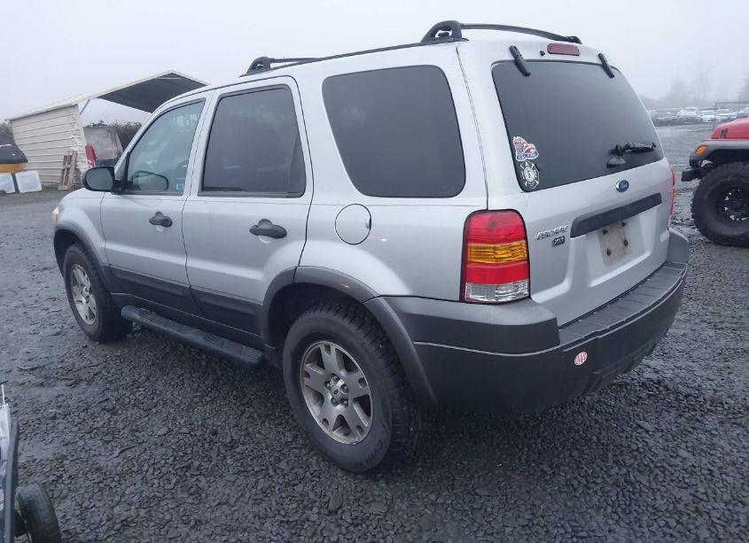 Photo 3 of 2005 Ford Escape XLT (VIN 1FMCU03125KA79796)