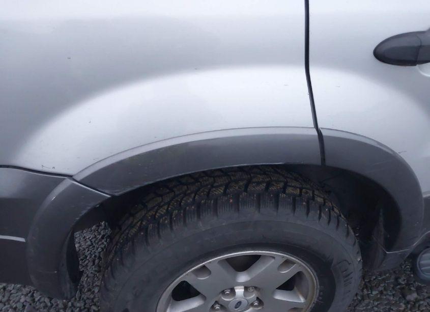 Photo 6 of 2005 Ford Escape XLT (VIN 1FMCU03125KA79796)