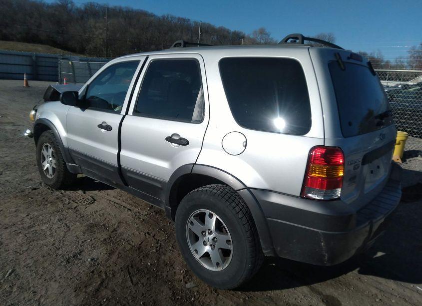 Photo 3 of 2005 Ford Escape XLT (VIN 1FMCU03125KB62516)