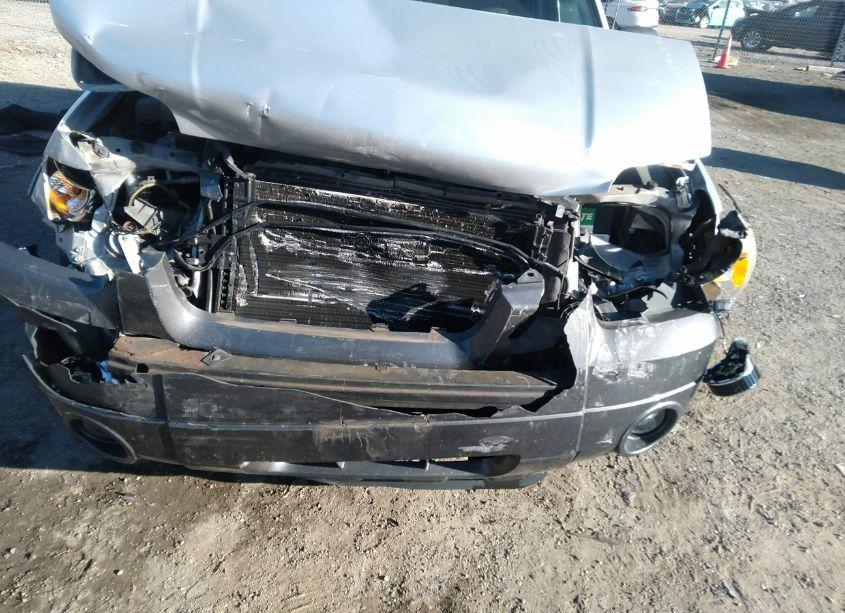 Photo 6 of 2005 Ford Escape XLT (VIN 1FMCU03125KB62516)