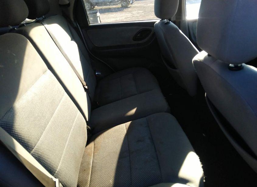 Photo 8 of 2005 Ford Escape XLT (VIN 1FMCU03125KB62516)