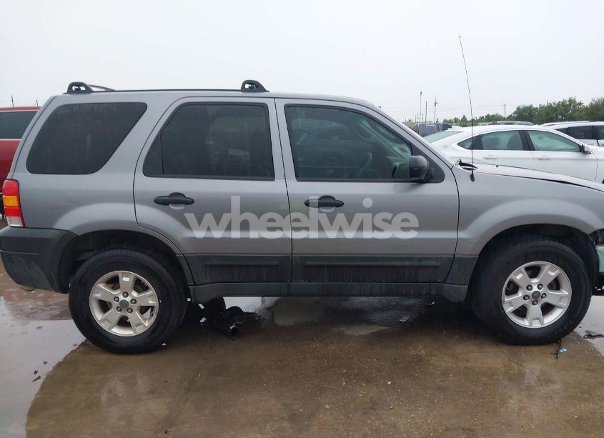 Photo 13 of 2007 Ford Escape XLT/XLT SPORT (VIN 1FMCU03127KA07144)