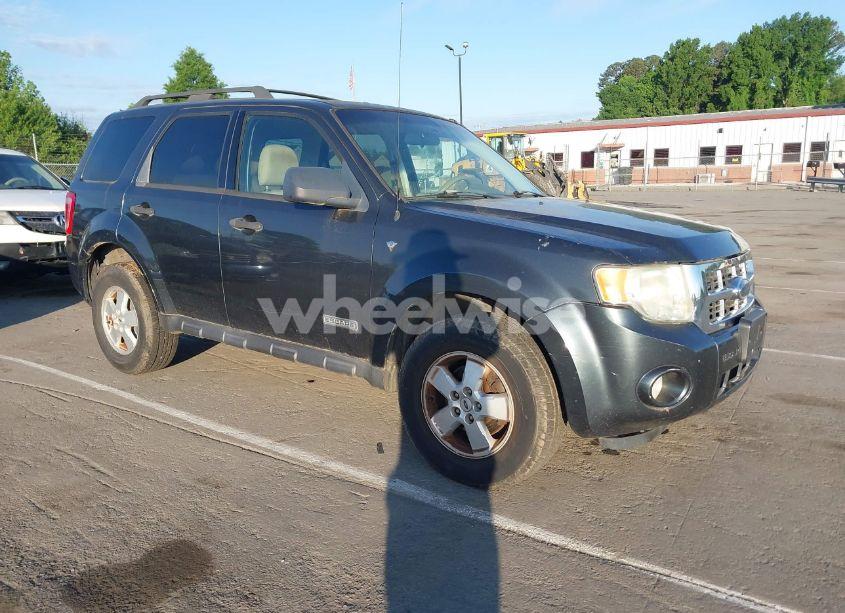 2008 Ford Escape XLT (VIN 1FMCU03128KE45552) main photo