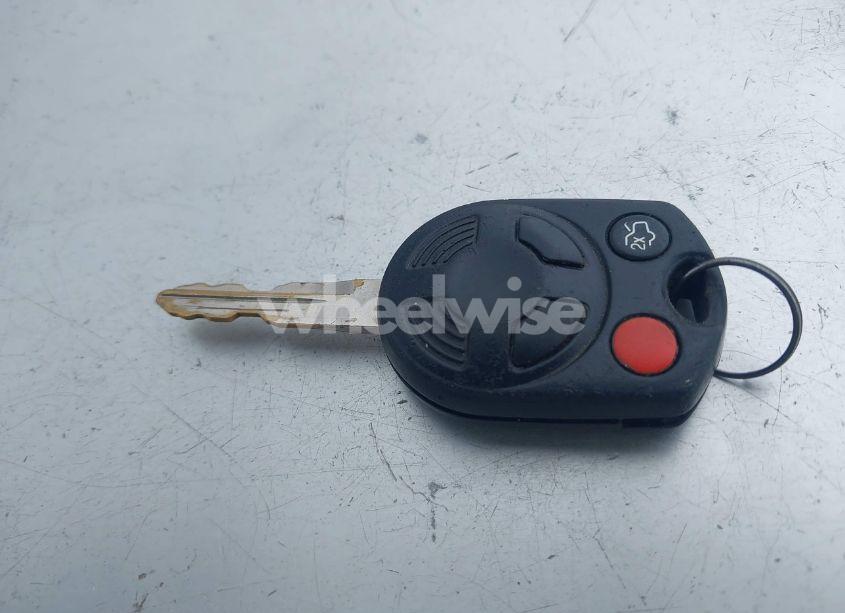 Photo 11 of 2008 Ford Escape XLT (VIN 1FMCU03128KE54638)