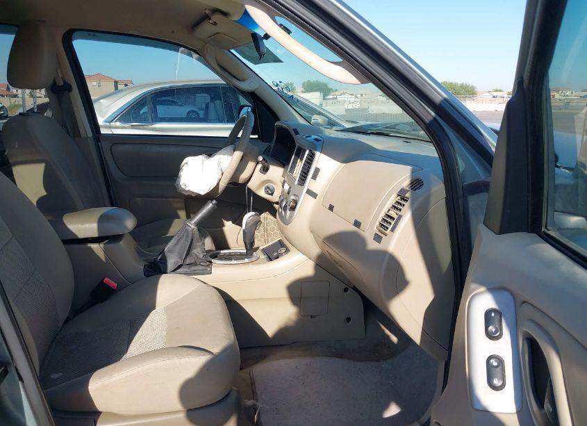 Photo 5 of 2007 Ford Escape XLT/XLT SPORT (VIN 1FMCU03137KA53064)