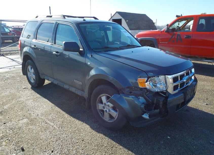 2008 Ford Escape XLT (VIN 1FMCU03138KA63546) main photo