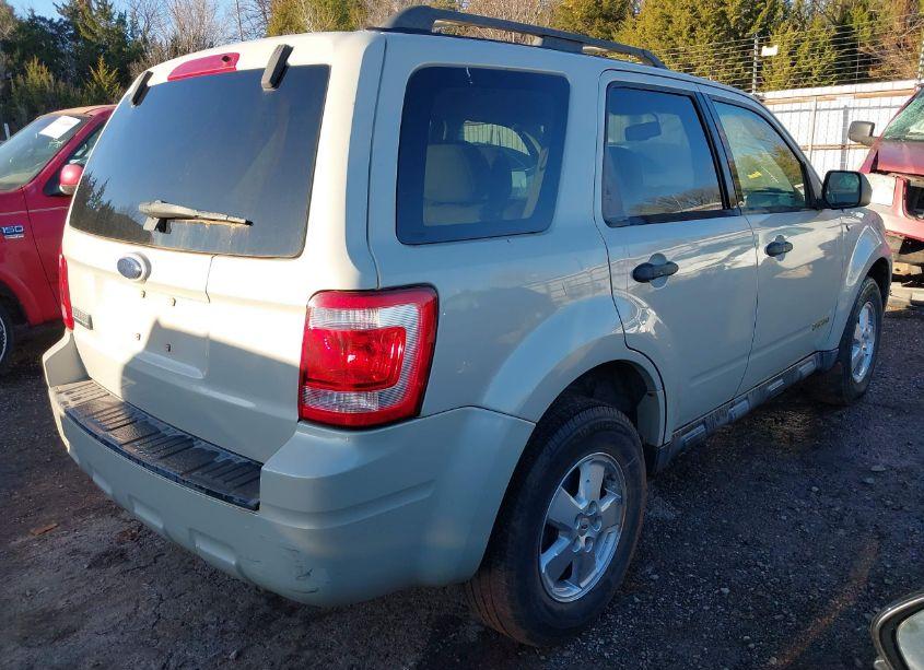 Photo 4 of 2008 Ford Escape XLT (VIN 1FMCU03138KB58897)