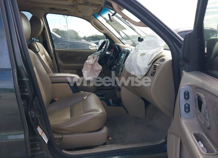 Photo 5 of 2004 Ford Escape XLT (VIN 1FMCU03144KA73013)