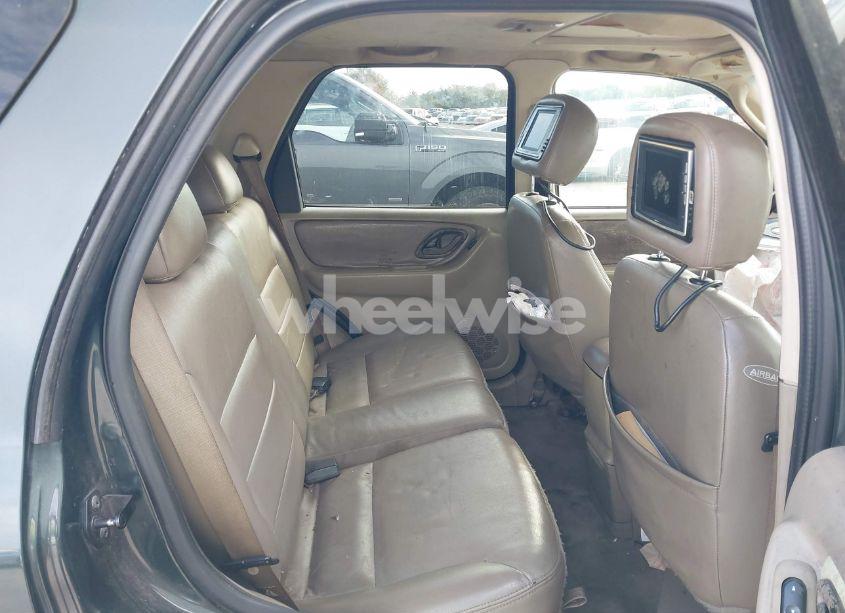 Photo 8 of 2004 Ford Escape XLT (VIN 1FMCU03144KA73013)