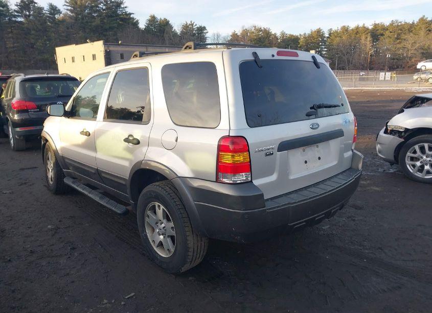 Photo 3 of 2005 Ford Escape XLT (VIN 1FMCU03145KA18630)