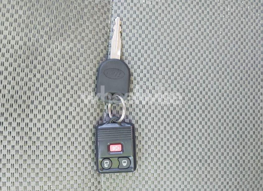 Photo 11 of 2005 Ford Escape XLT (VIN 1FMCU03145KB49802)