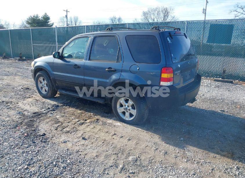 Photo 3 of 2005 Ford Escape XLT (VIN 1FMCU03145KB49802)