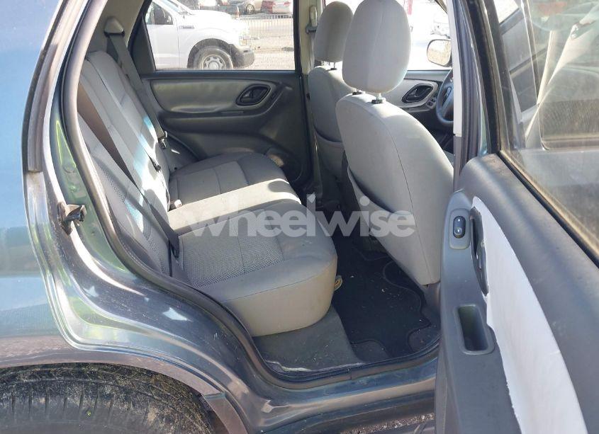 Photo 8 of 2005 Ford Escape XLT (VIN 1FMCU03145KB49802)