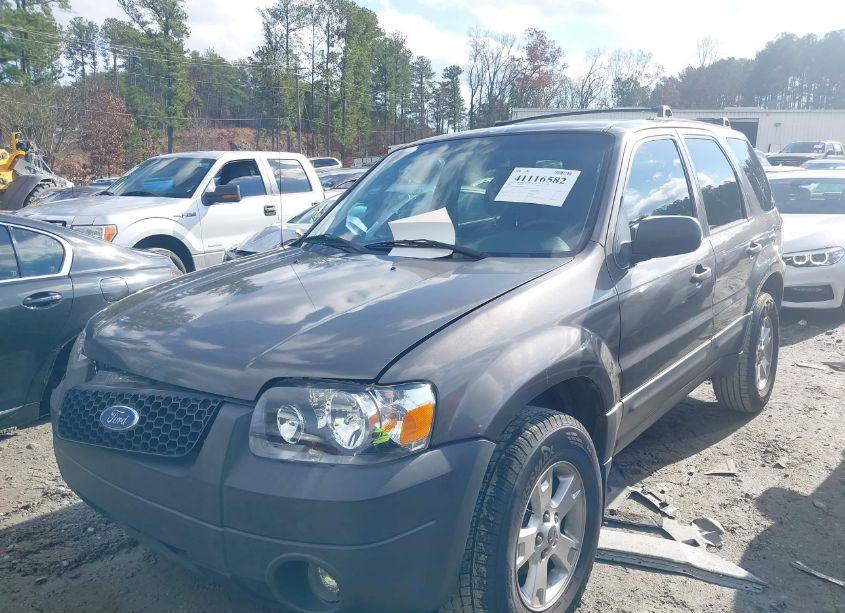 Photo 2 of 2006 Ford Escape XLT/XLT SPORT (VIN 1FMCU03146KC93688)