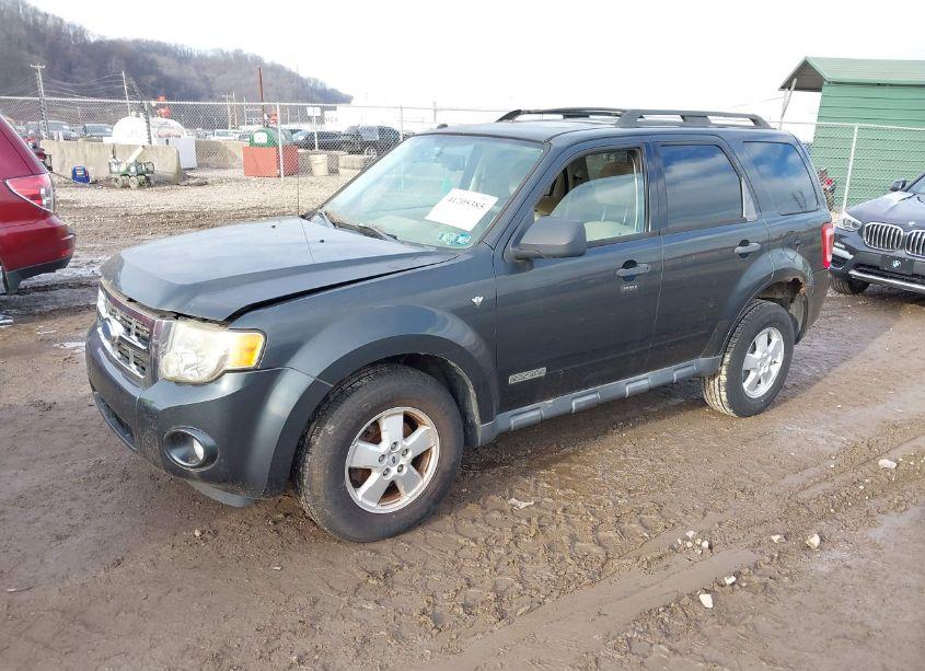 Photo 2 of 2008 Ford Escape XLT (VIN 1FMCU03148KA67136)