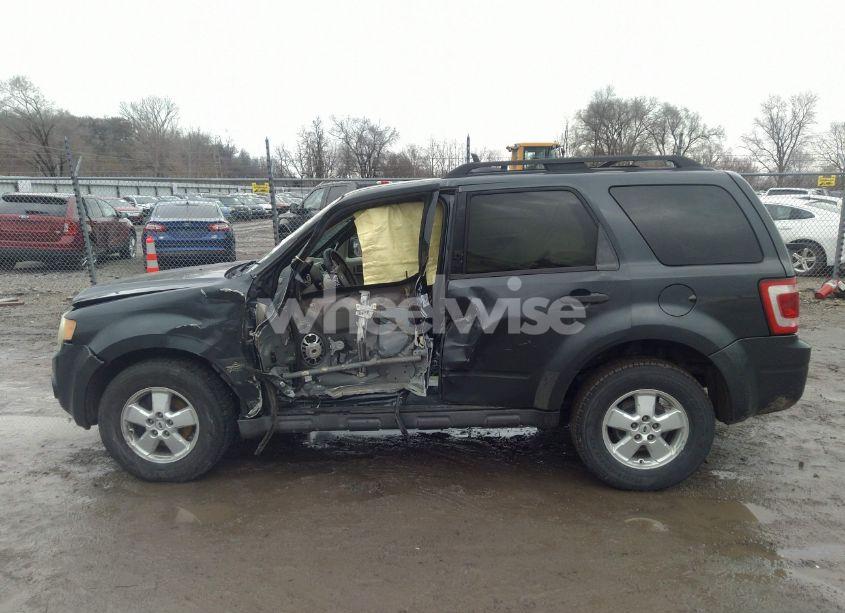Photo 14 of 2008 Ford Escape XLT (VIN 1FMCU03148KC05614)