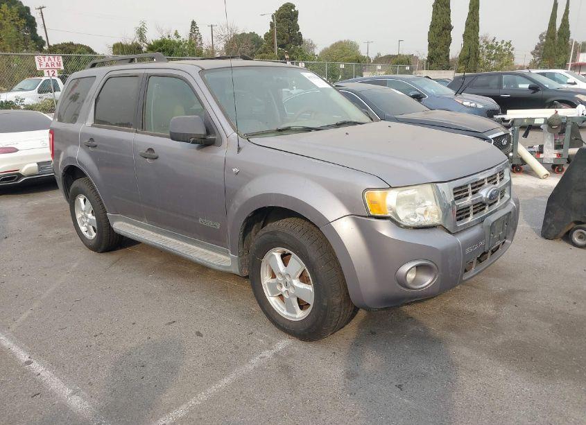 2008 Ford Escape XLT (VIN 1FMCU03148KC06312) main photo