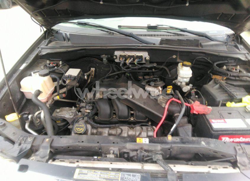 Photo 10 of 2008 Ford Escape XLT (VIN 1FMCU03148KE32463)