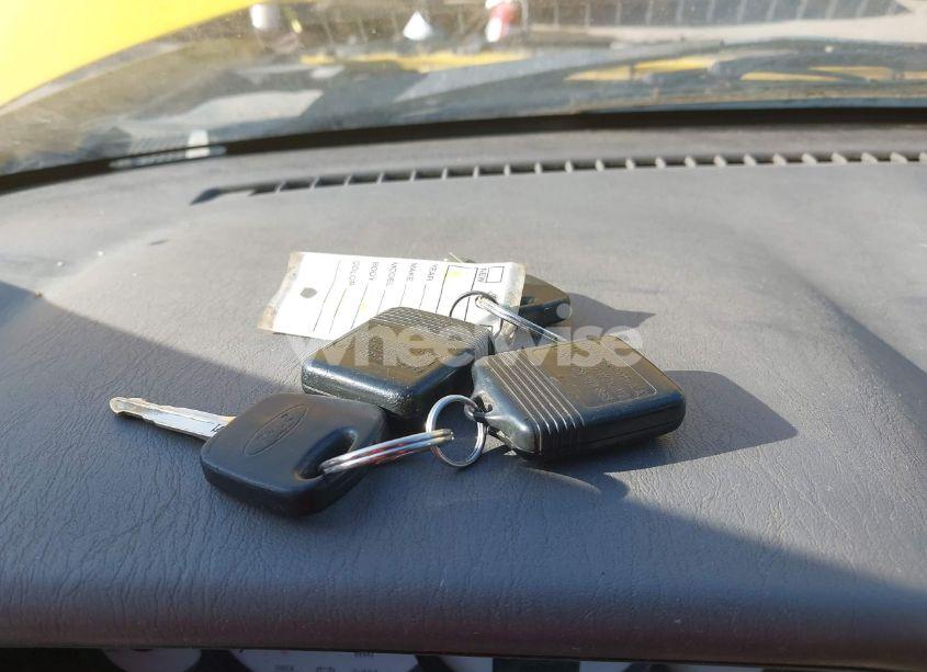 Photo 11 of 2002 Ford Escape XLT (VIN 1FMCU03152KB23379)