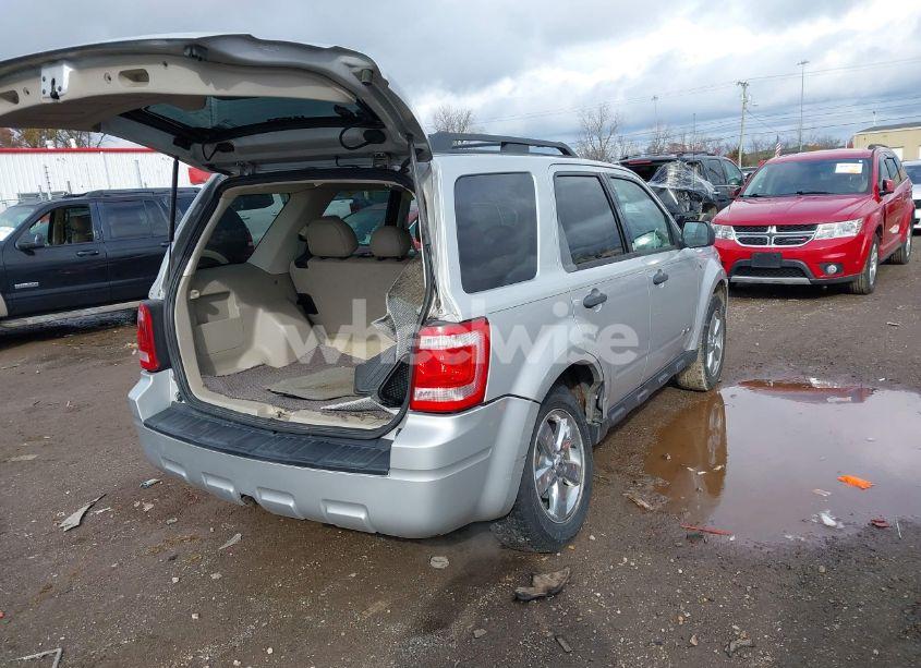 Photo 4 of 2008 Ford Escape XLT (VIN 1FMCU03158KB85129)