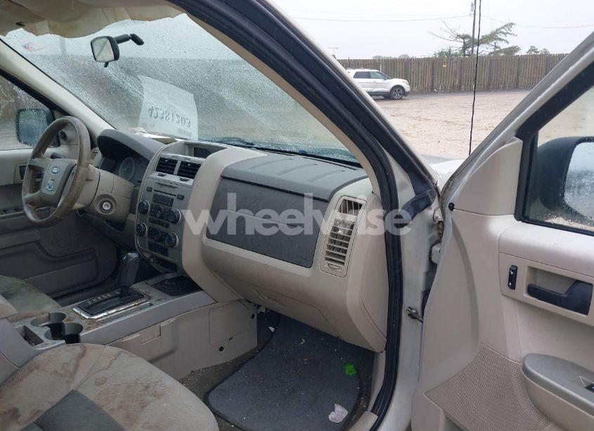 Photo 5 of 2008 Ford Escape XLT (VIN 1FMCU03158KC06061)