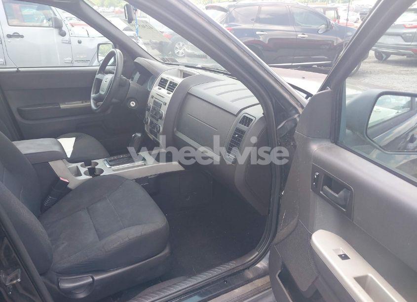 Photo 5 of 2008 Ford Escape XLT (VIN 1FMCU03158KD14843)