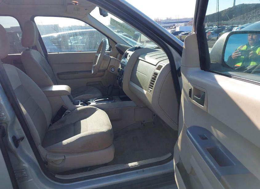 Photo 5 of 2008 Ford Escape XLT (VIN 1FMCU03158KE29636)