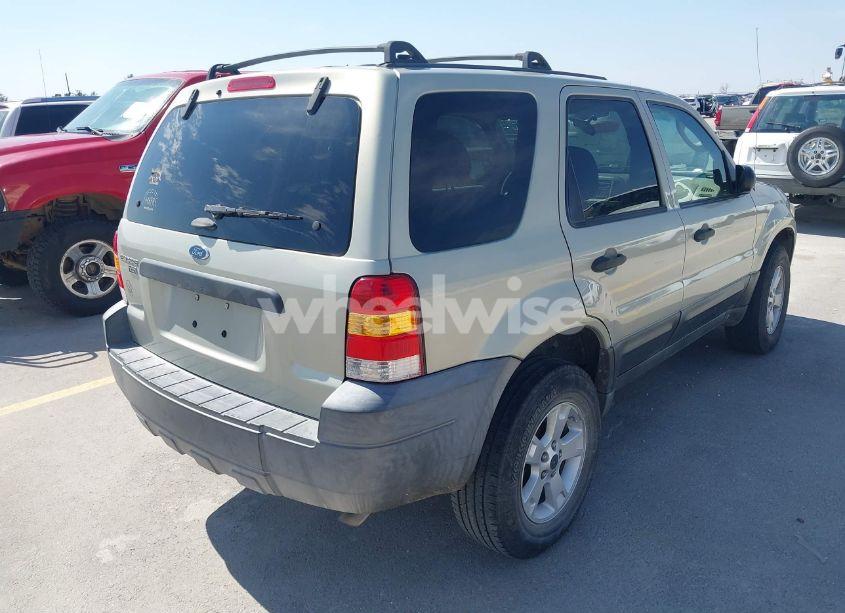 Photo 4 of 2005 Ford Escape XLT (VIN 1FMCU03165DA08296)