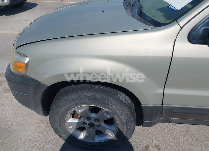 Photo 6 of 2005 Ford Escape XLT (VIN 1FMCU03165DA08296)