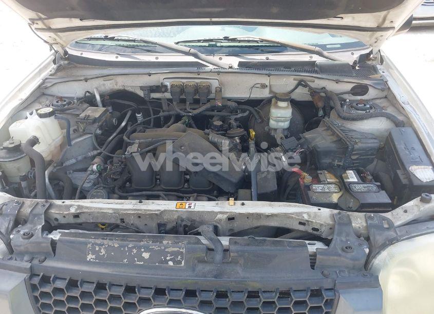 Photo 10 of 2005 Ford Escape XLT (VIN 1FMCU03165KA57025)