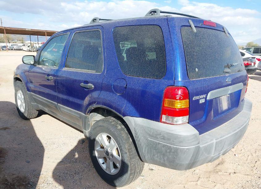 Photo 3 of 2005 Ford Escape XLT (VIN 1FMCU03165KA90557)
