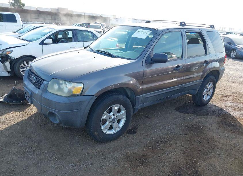 Photo 2 of 2006 Ford Escape XLT/XLT SPORT (VIN 1FMCU03166KB17905)