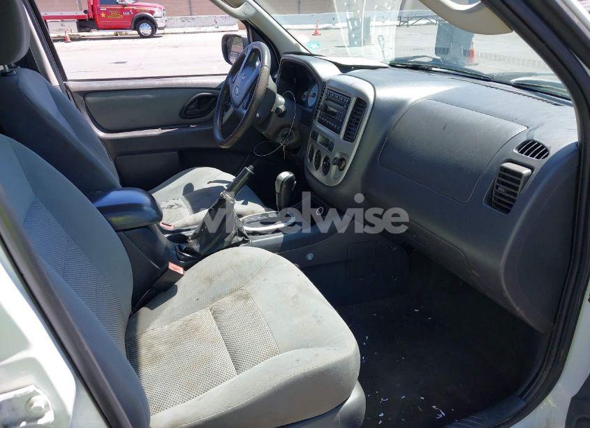 Photo 5 of 2006 Ford Escape XLT/XLT SPORT (VIN 1FMCU03166KC27627)