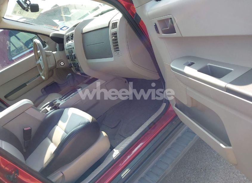 Photo 5 of 2008 Ford Escape XLT (VIN 1FMCU03168KA05043)