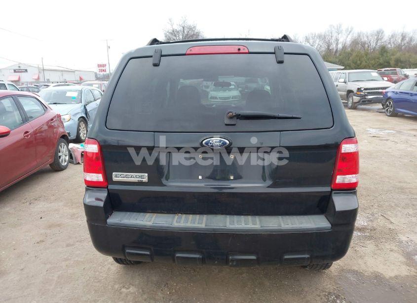Photo 16 of 2008 Ford Escape XLT (VIN 1FMCU03168KD14690)