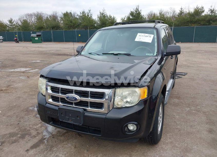Photo 2 of 2008 Ford Escape XLT (VIN 1FMCU03168KD14690)