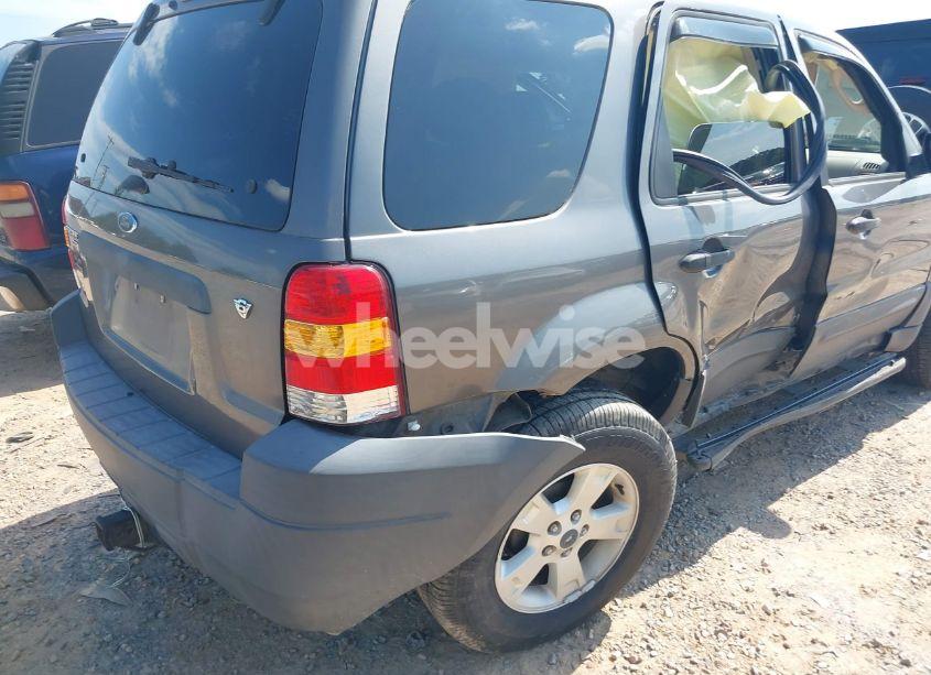 Photo 6 of 2005 Ford Escape XLT (VIN 1FMCU03175KB64245)