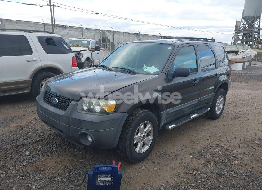 Photo 2 of 2007 Ford Escape XLT/XLT SPORT (VIN 1FMCU03177KB35184)
