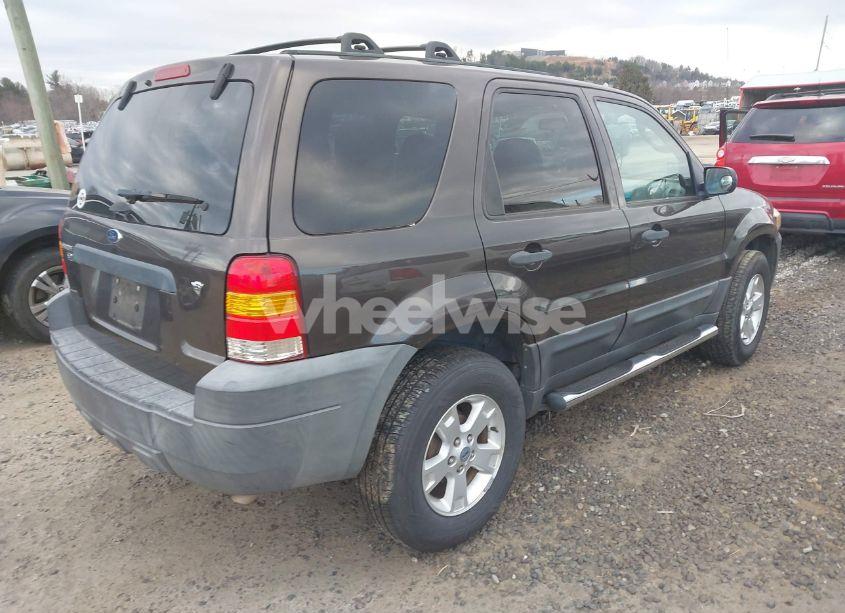 Photo 4 of 2007 Ford Escape XLT/XLT SPORT (VIN 1FMCU03177KB35184)