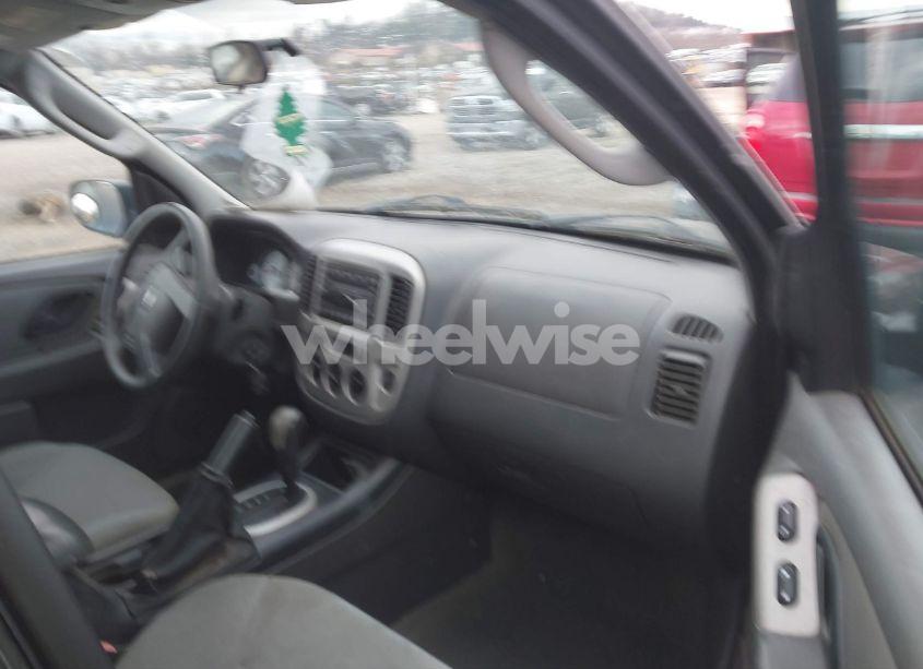 Photo 5 of 2007 Ford Escape XLT/XLT SPORT (VIN 1FMCU03177KB35184)