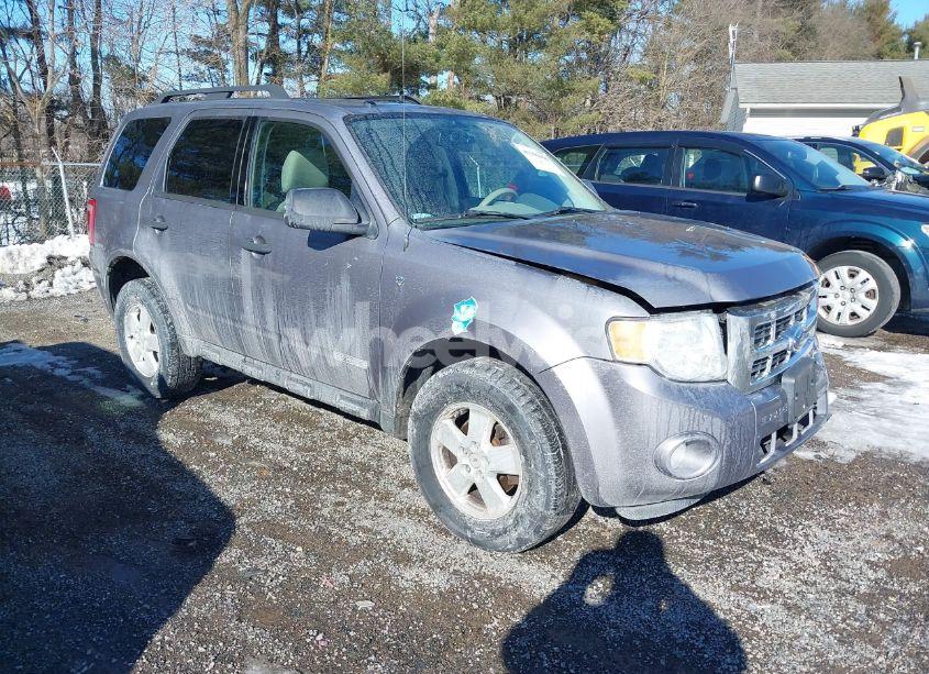 2008 Ford Escape XLT (VIN 1FMCU03178KA72895) main photo