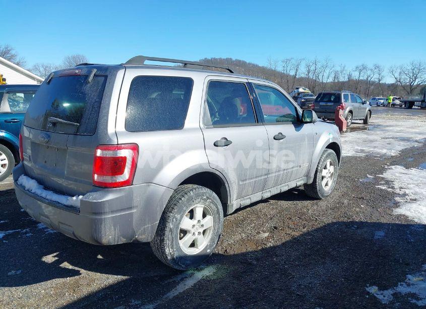Photo 4 of 2008 Ford Escape XLT (VIN 1FMCU03178KA72895)