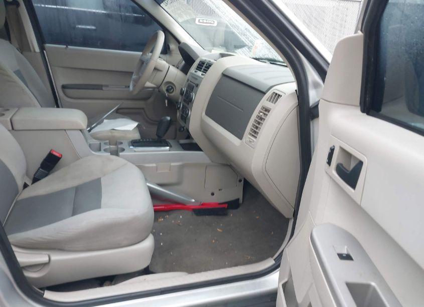 Photo 5 of 2008 Ford Escape XLT (VIN 1FMCU03178KD07330)