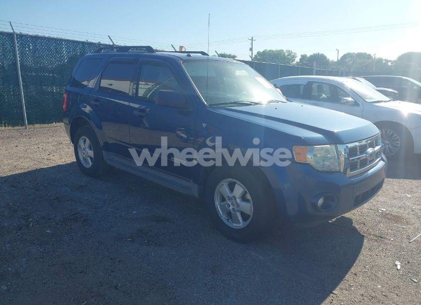 2008 Ford Escape XLT (VIN 1FMCU03178KE62542) main photo