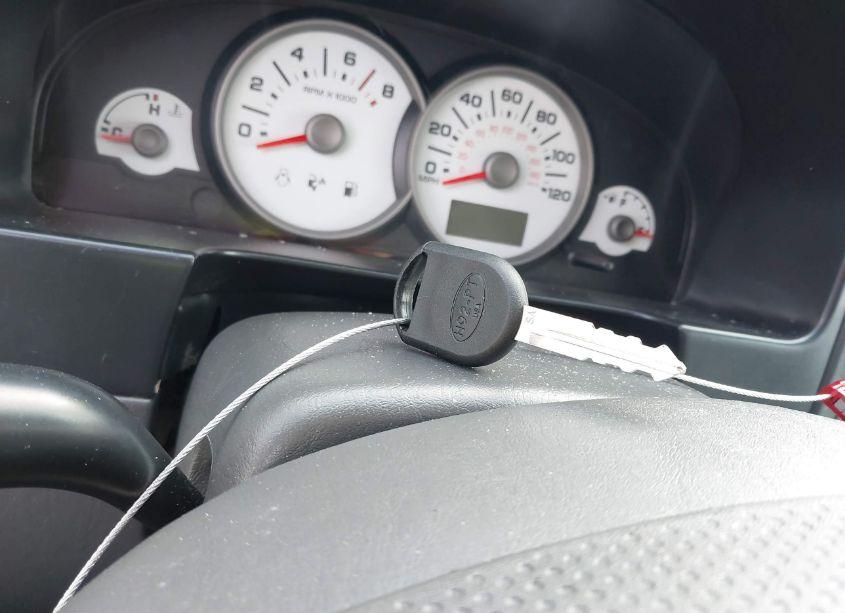 Photo 11 of 2005 Ford Escape XLT (VIN 1FMCU03185KC43424)